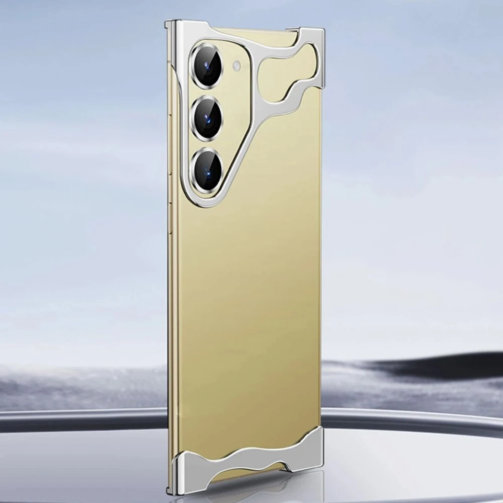 Minimalistična maska Naked Metal s alu zaštitom rubova i staklom za zadnje kamere za Samsung Galaxy S23 - titanium silver